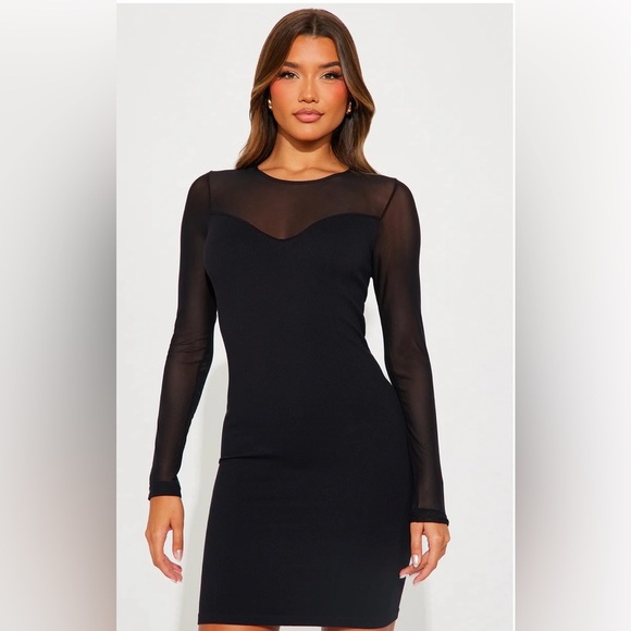 NWT Nora Ribbed Mini Dress Fashion Nova. Women’s Size S/M. Color: Black. - Picture 2 of 5